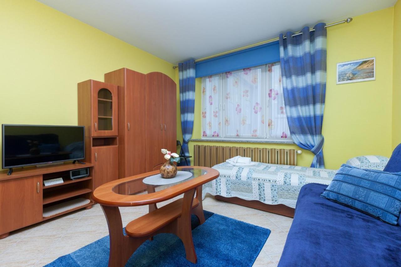 Apartamenty Przy Promenadzie By Noclegi Renters سفينويتشي المظهر الخارجي الصورة